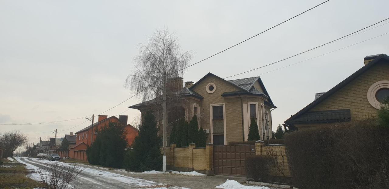 Ник Аэро Hotell Kharkiv Eksteriør bilde