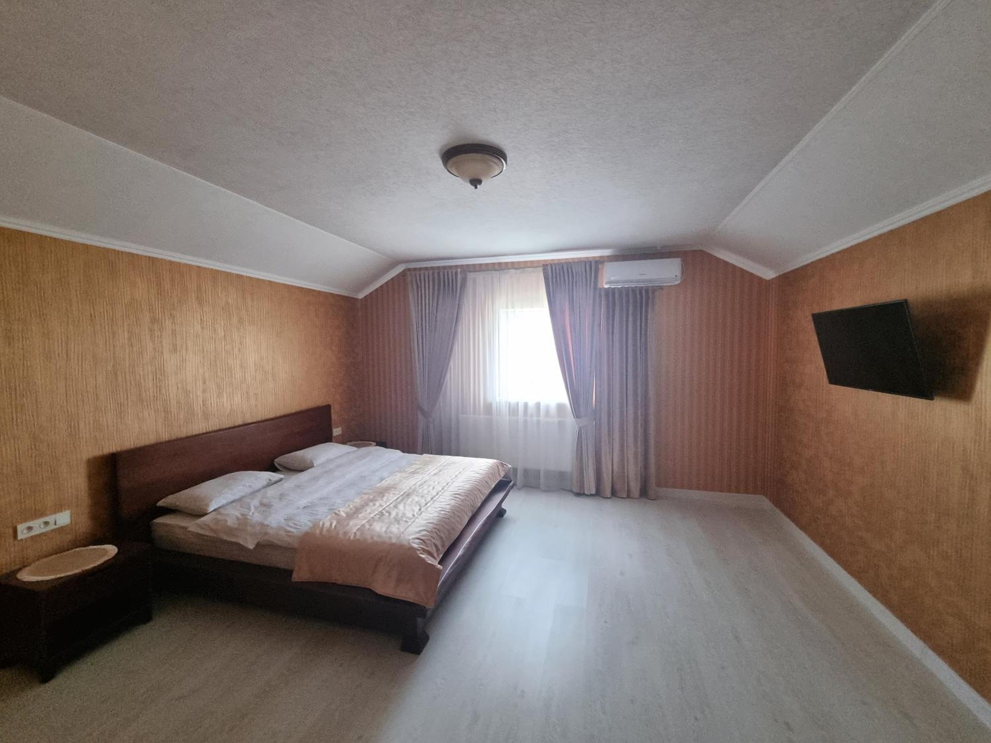 Ник Аэро Hotell Kharkiv Rom bilde